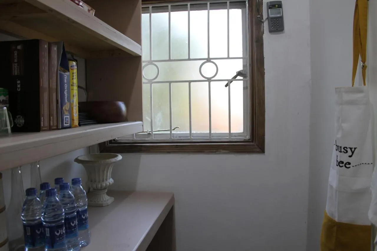 Yellow Sapphire - Entebbe, Bugonga Apartment 0*, Entebbe